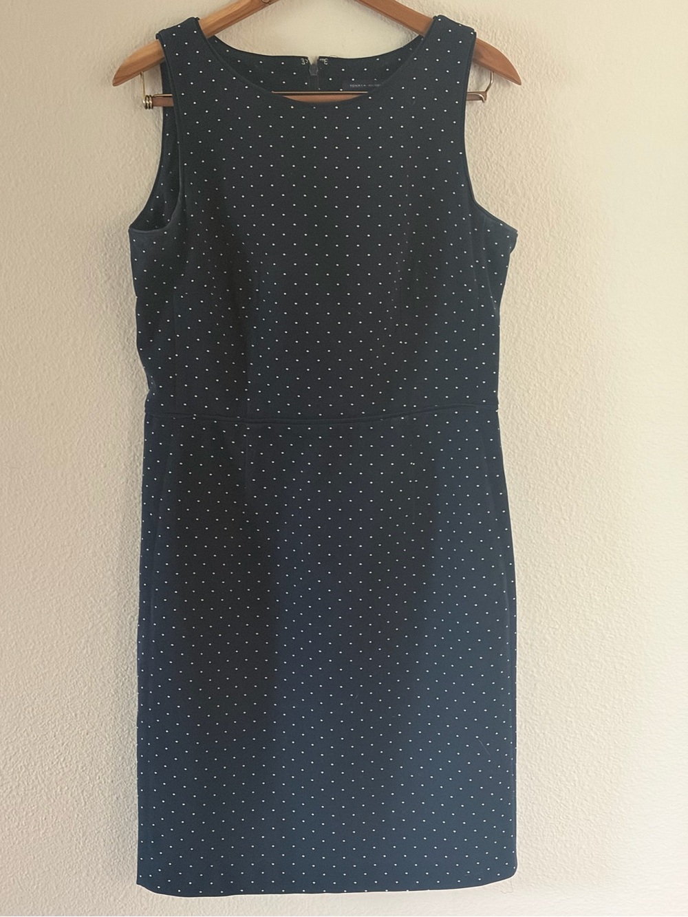 Tommy Hilfiger Women’s Navy & White Sleeveless Polka Dot Stretch Dress Size 10